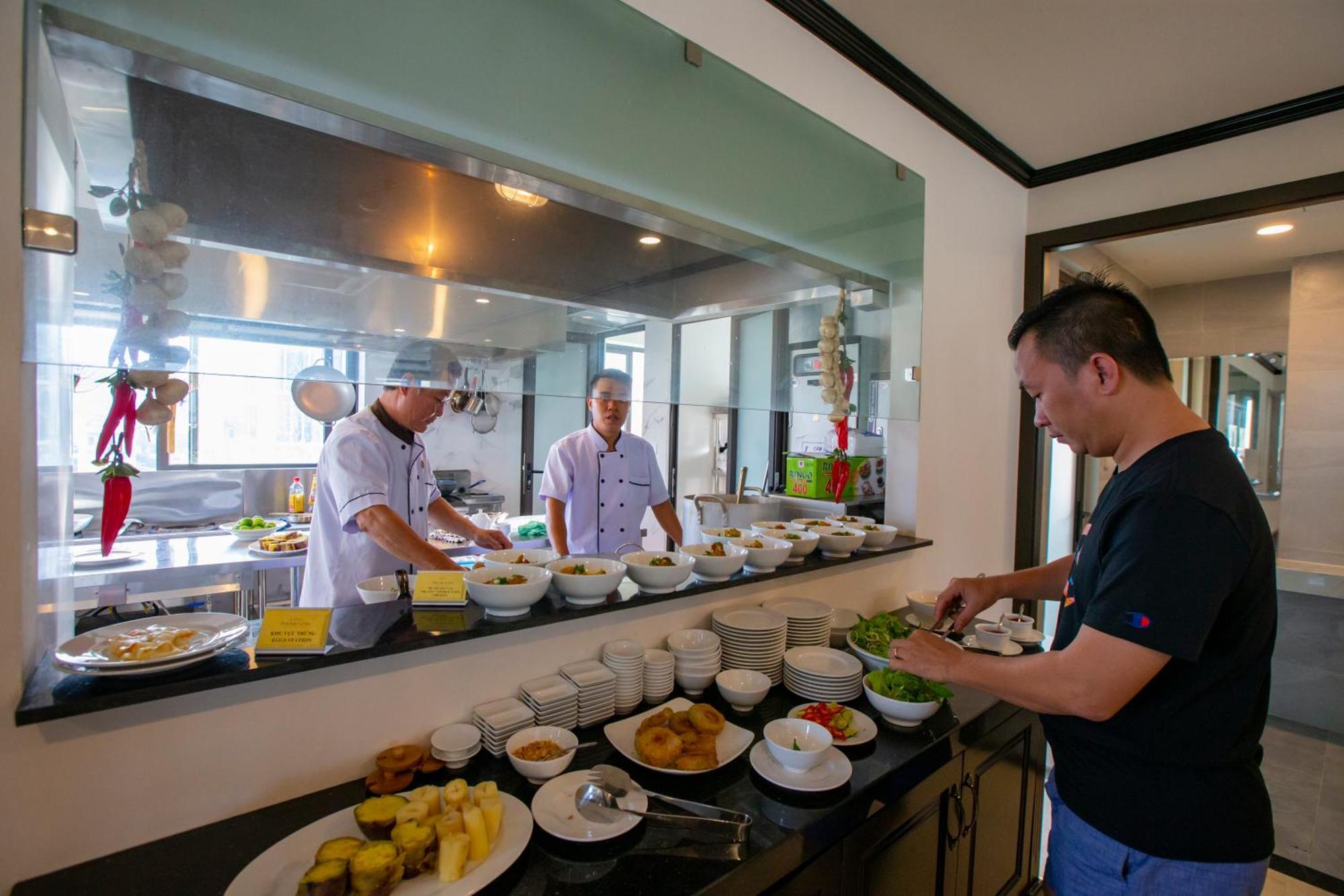 Pharaoh Boutique Hotel Danang Екстериор снимка